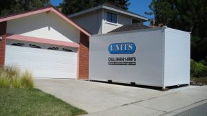 UNITS East Bay helping customers move Portable storage unit quickly before rain storm