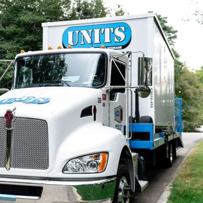UNITS Delivery Truck with a UNIT